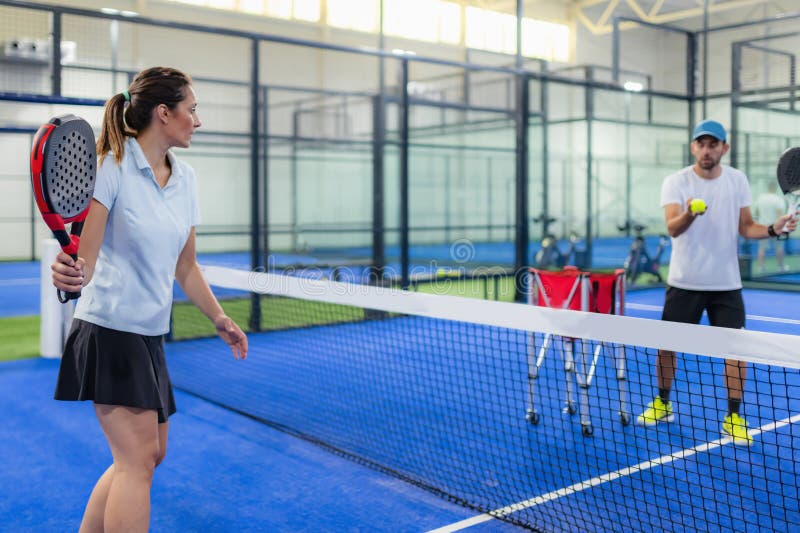 Creating a padel training schedule for consistent progress